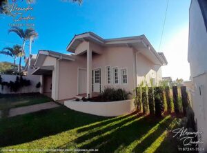 Casa no Condominio Euroville