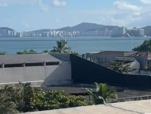 Apartamento no Guaruja Enseada