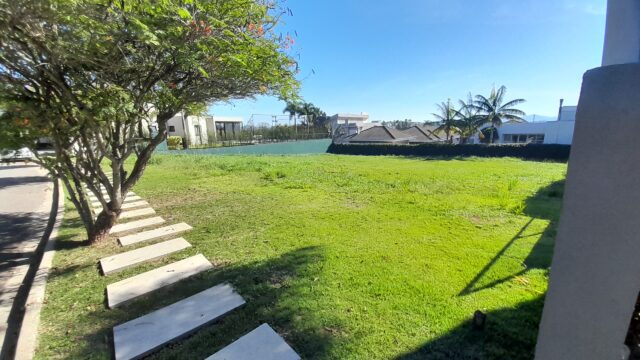 lotes em condominio