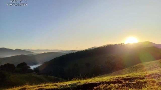 Sitio com vista para a Represa