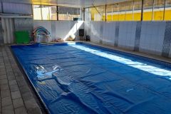 Academia com piscina aquecida