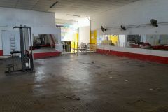 Academia com piscina aquecida