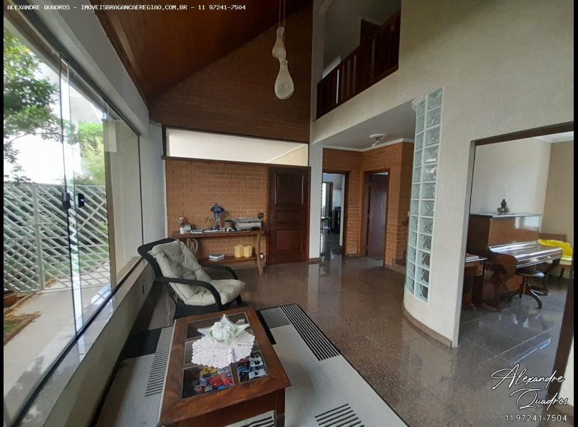 Sobrado no Condominio Euroville