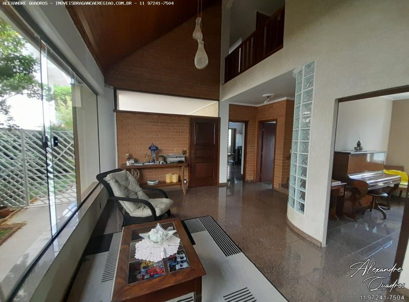 Sobrado no Condominio Euroville