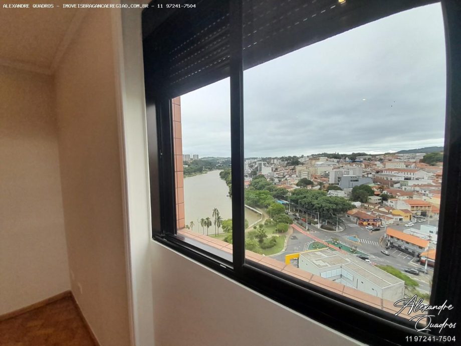 Apartamento Vista para o Lago
